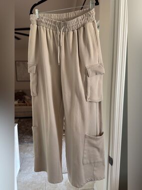 Zara Beige Cargo Sweatpants with Utility Pockets